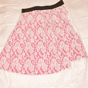 Large Lola - LuLaRoe - Pink with White Roses